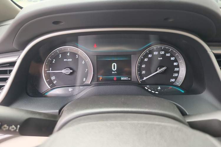 Used Buick GT 2018 15T Dual-Clutch Elite Model China V Standard Instrument Cluster