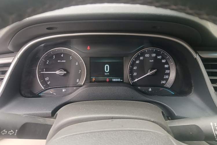 Used Buick GT 2018 15T Dual-Clutch Elite Model China V Standard Instrument Cluster