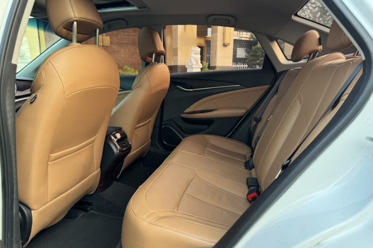 Used Buick GT 2018 18T Automatic Flagship Model Interior 2