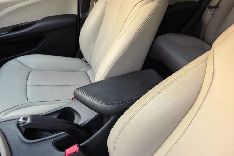 Used Buick GT 2018 15T Manual Elite Version China V Standard Interior 3