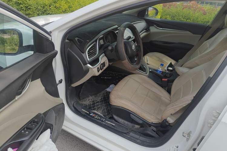 Used Buick GT 2018 15T Dual-Clutch Advanced Model China V Standard Interior 3