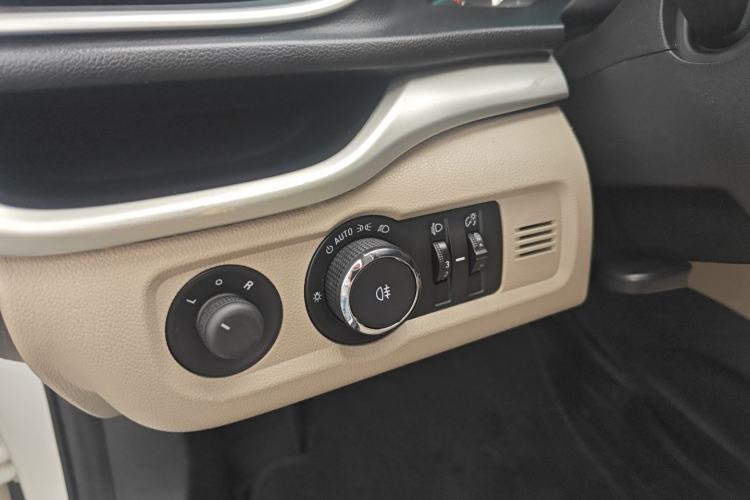 Used Buick GT 2018 15T Dual-Clutch Elite Model China V Standard Interior 5