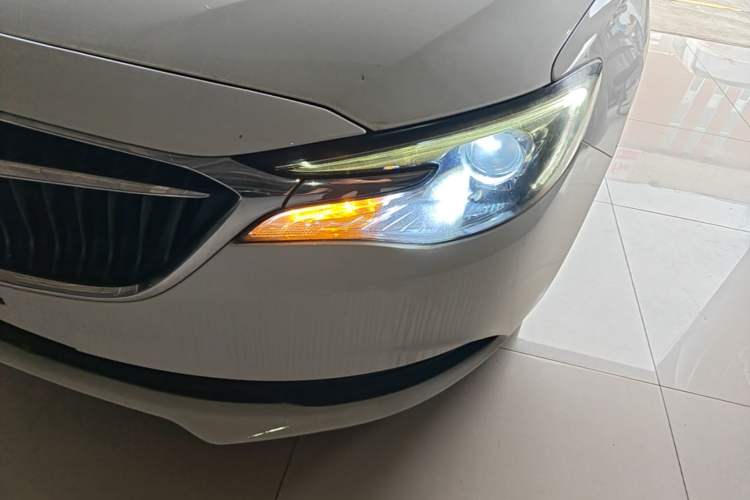 Used Buick GT 2018 15T Dual-Clutch Elite Model China V Standard Left Front Headlight