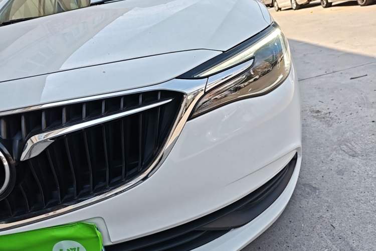 Used Buick GT 2018 18T Automatic Elite Model Left Front Headlight