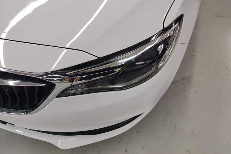 Used Buick GT 2018 18T Automatic Elite Model Left Front Headlight