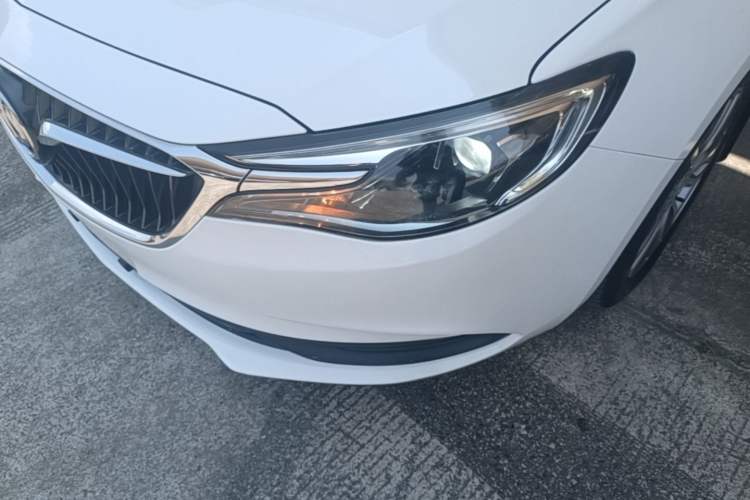 Used Buick GT 2018 18T Automatic Elite Model Left Front Headlight