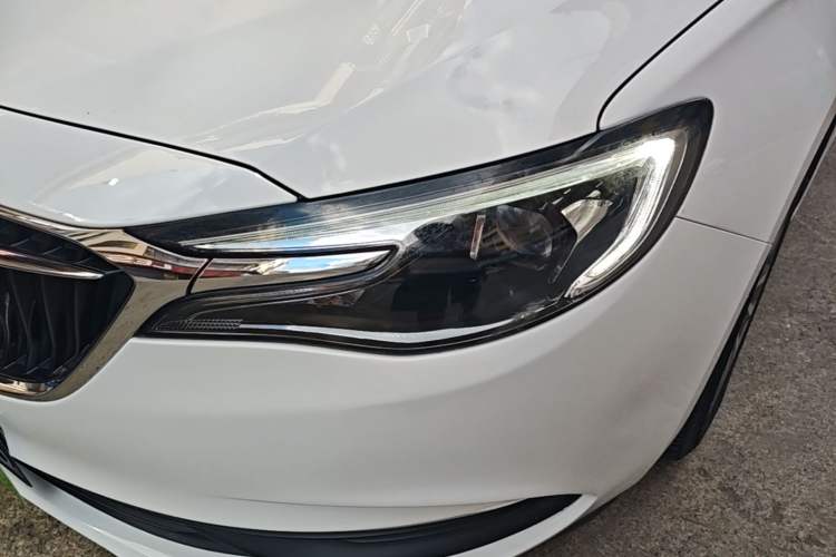 Used Buick GT 2018 18T Automatic Elite Model Left Front Headlight