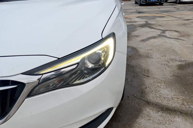 Used Buick GT 2018 15T Dual-Clutch Elite Model China V Standard Left Front Headlight