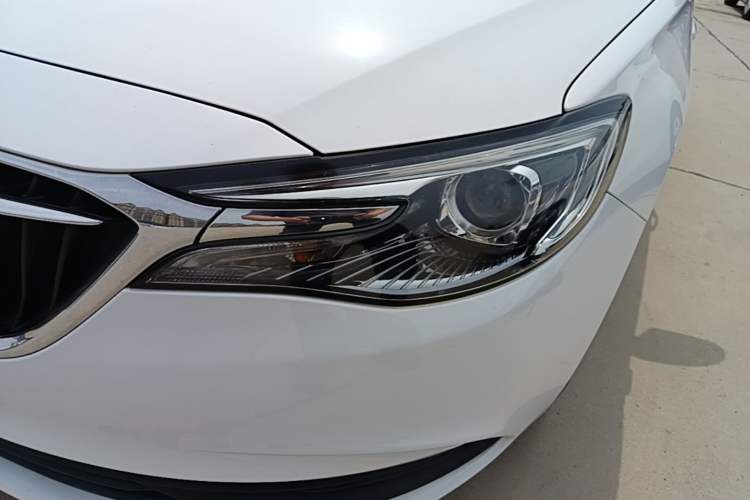 Used Buick GT 2018 15T Manual Elite Version China V Standard Left Front Headlight