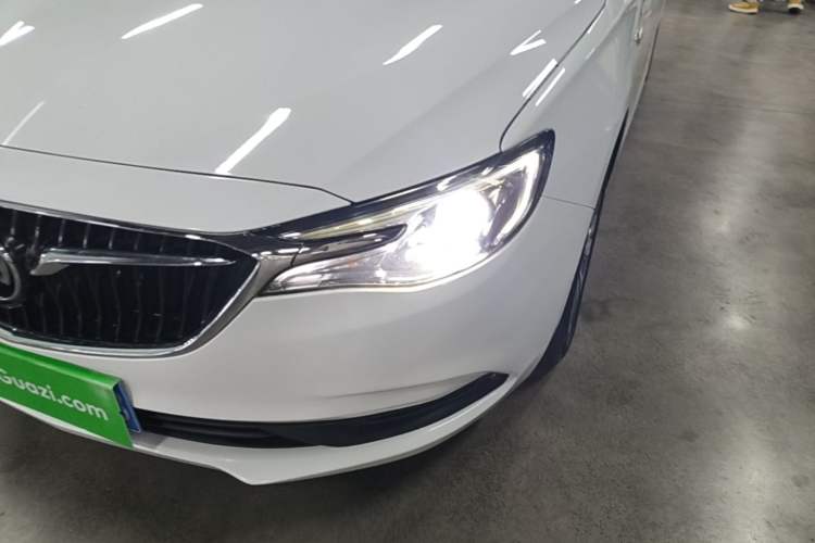 Used Buick GT 2018 18T Automatic Elite Model Left Front Headlight