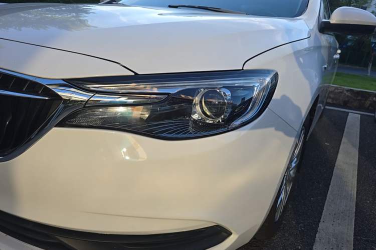 Used Buick GT 2018 15T Dual-Clutch Elite Model China V Standard Left Front Headlight