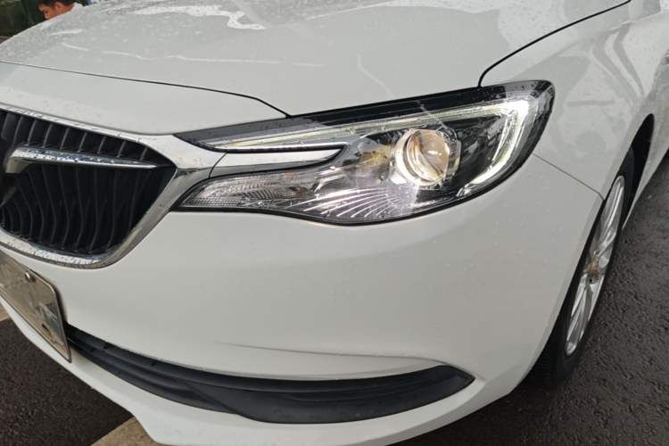 Used Buick GT 2018 15T Dual-Clutch Elite Model China V Standard Left Front Headlight