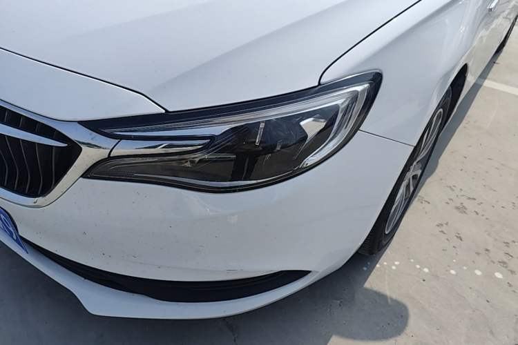 Used Buick GT 2018 18T Automatic Elite Model Left Front Headlight