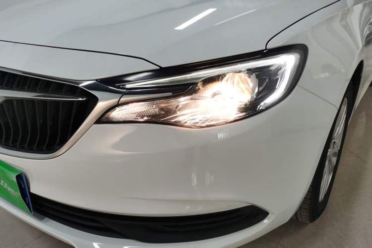 Used Buick GT 2018 15T Dual-Clutch Elite Model China V Standard Left Front Headlight