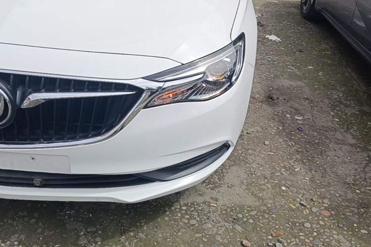Used Buick GT 2018 15T Dual-Clutch Elite Model China V Standard Left Front Headlight