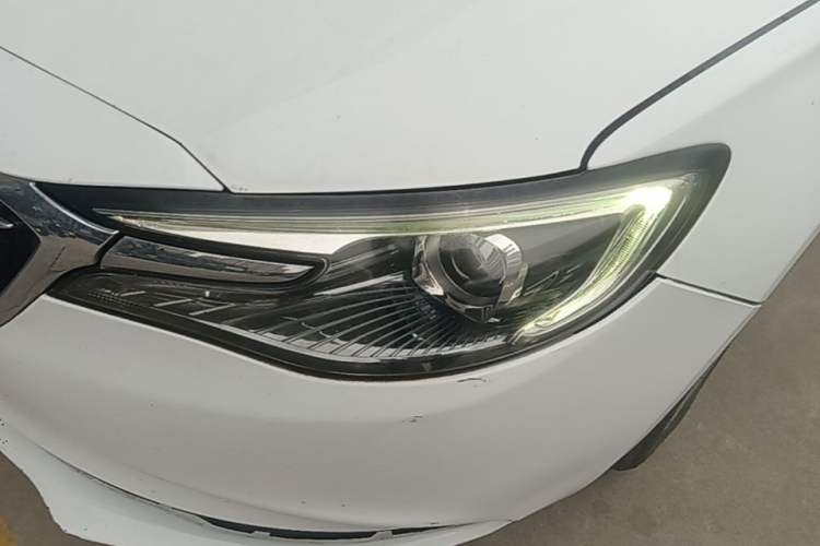 Used Buick GT 2018 15T Dual-Clutch Elite Model China V Standard Left Front Headlight