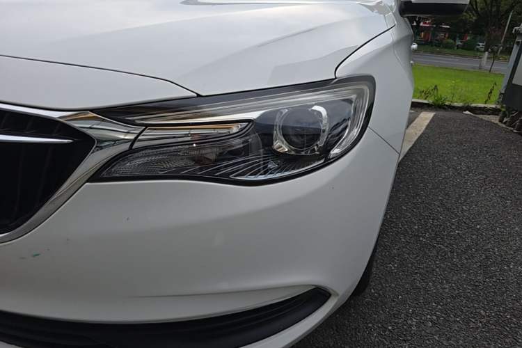 Used Buick GT 2018 15T Manual Entry-Level Version China V Standard Left Front Headlight