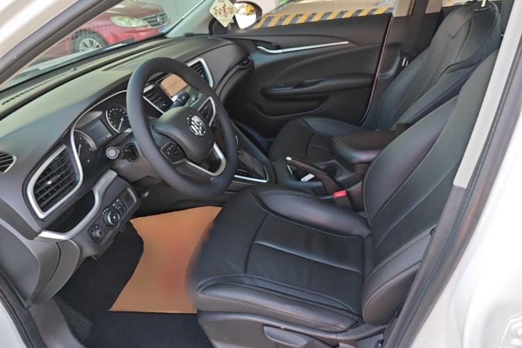 Used Buick GT 2018 18T Automatic Elite Model Left Front Seat