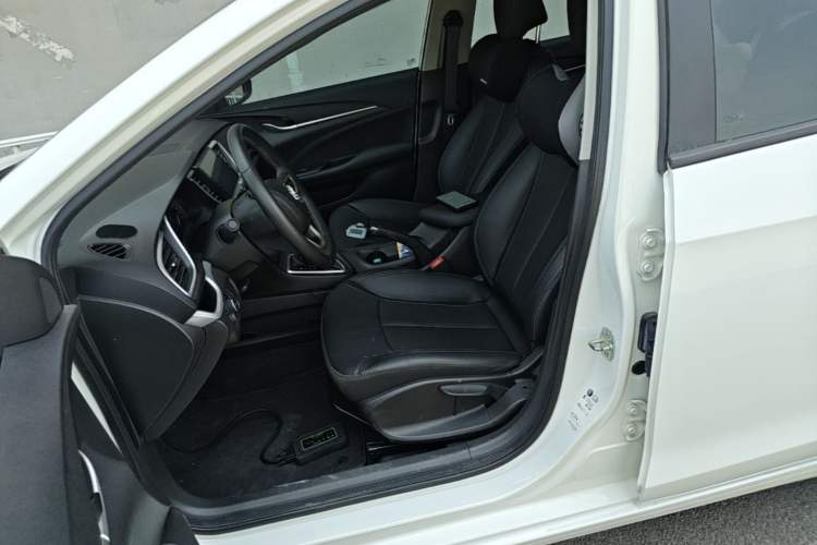 Used Buick GT 2018 18T Automatic Elite Model Left Front Seat
