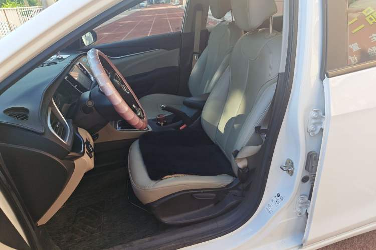 Used Buick GT 2018 15T Dual-Clutch Elite Model China V Standard Left Front Seat