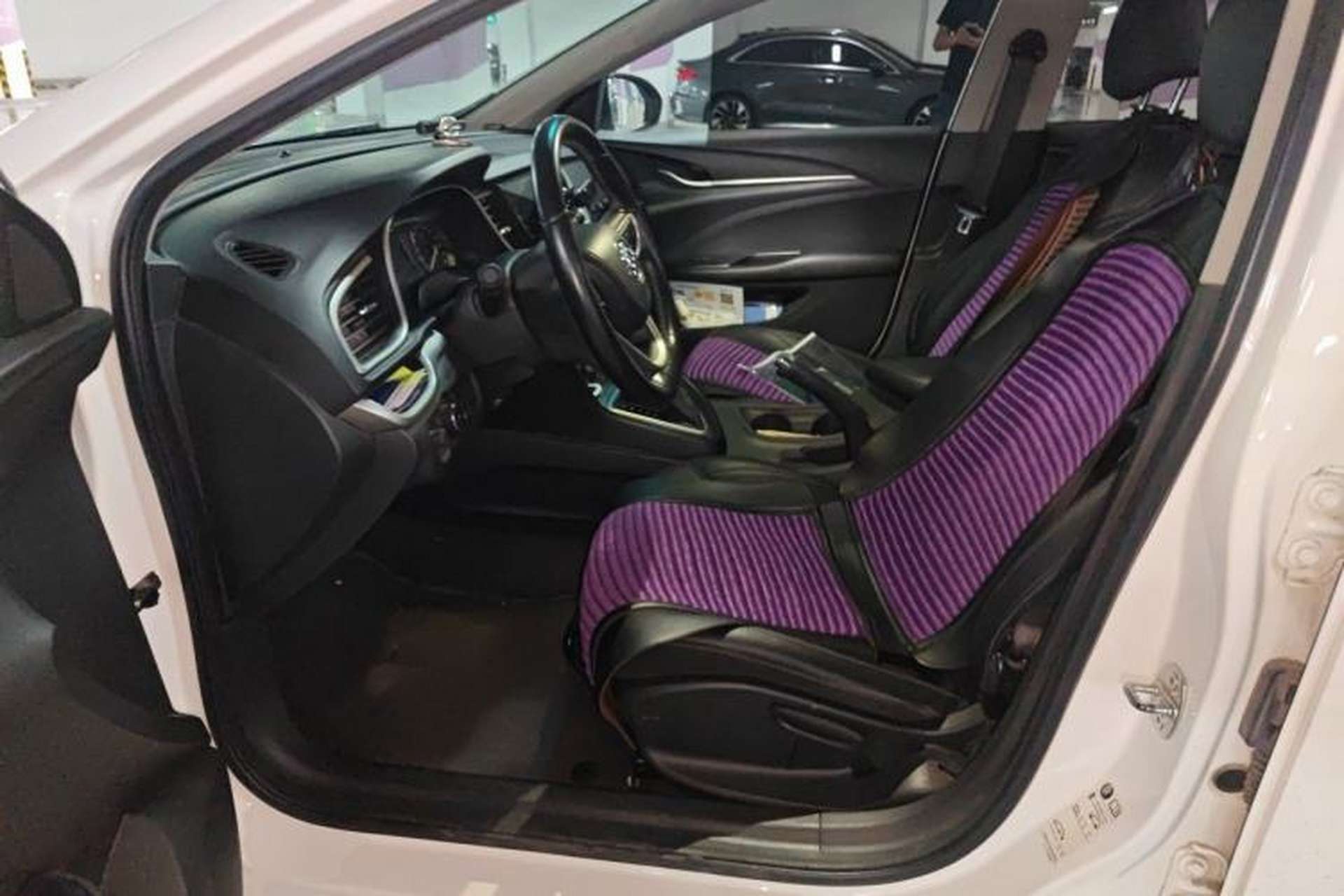 Used Buick GT 2018 18T Automatic Elite Model Left Front Seat