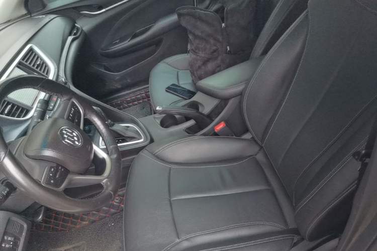 Used Buick GT 2018 18T Automatic Elite Model Left Front Seat