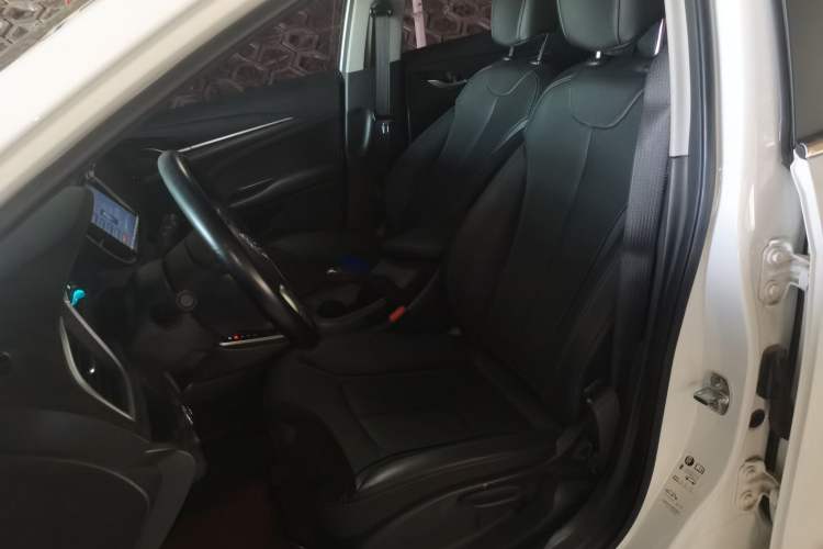 Used Buick GT 2018 18T Automatic Elite Model Left Front Seat