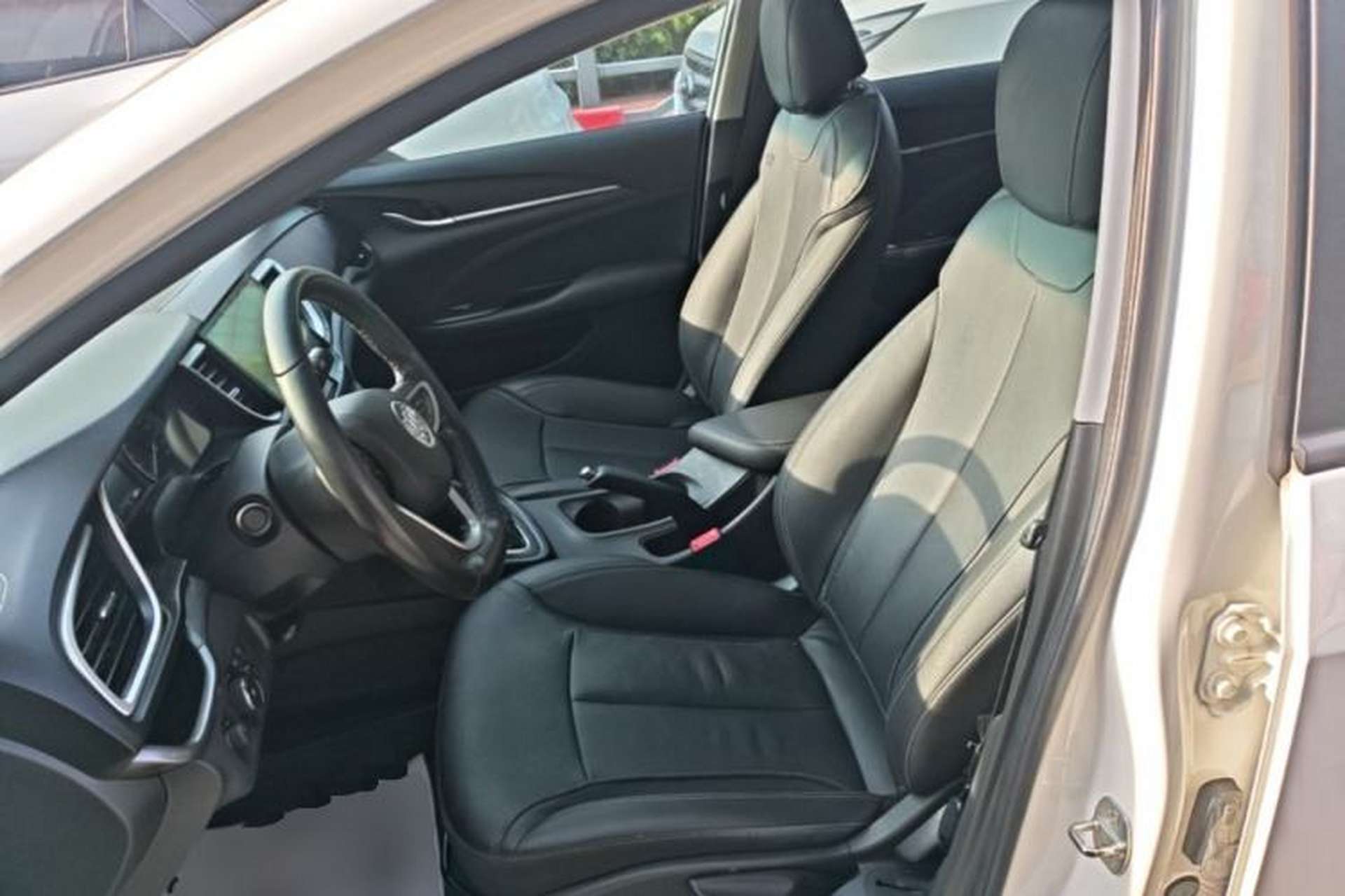 Used Buick GT 2018 18T Automatic Elite Model Left Front Seat