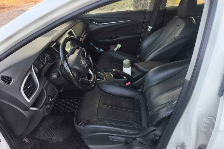 Used Buick GT 2018 18T Automatic Elite Model Left Front Seat
