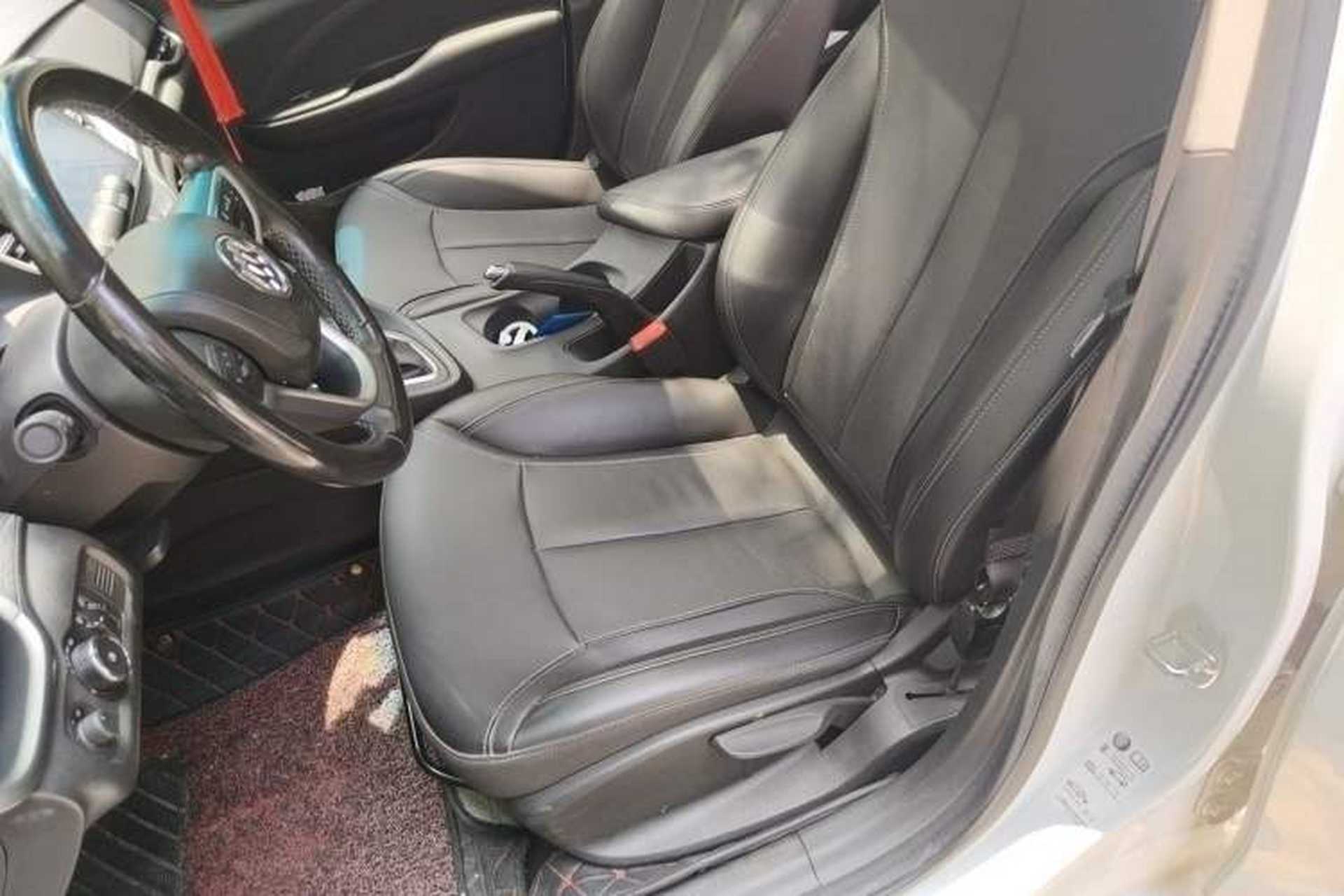 Used Buick GT 2018 18T Automatic Elite Model Left Front Seat