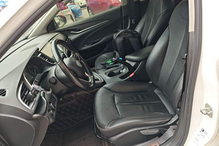 Used Buick GT 2018 18T Automatic Elite Model Left Front Seat