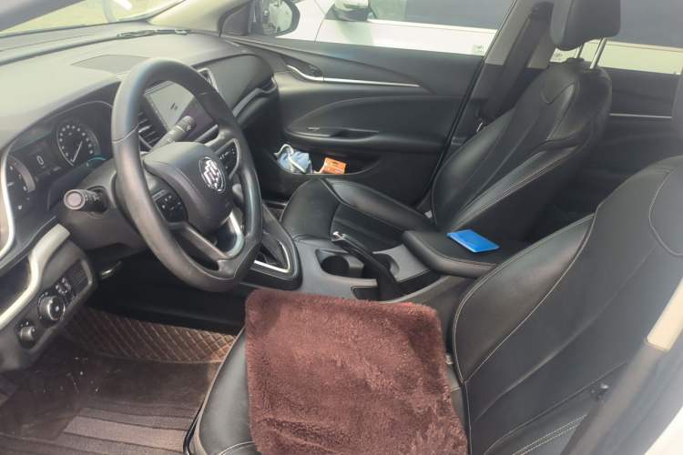 Used Buick GT 2018 18T Automatic Elite Model Left Front Seat