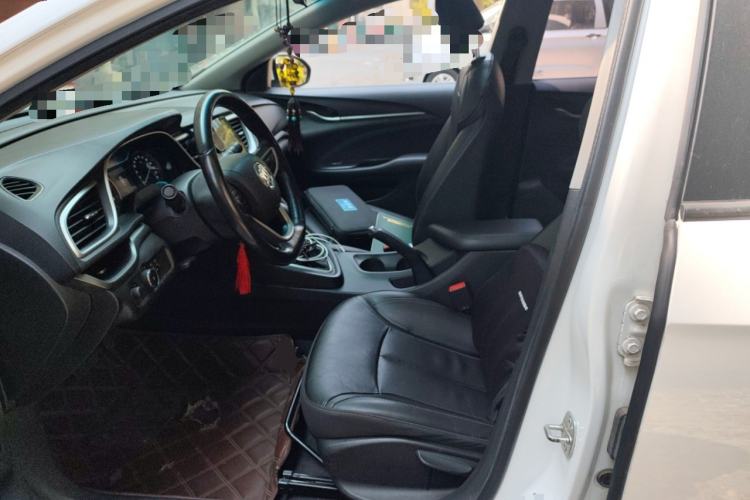 Used Buick GT 2018 18T Automatic Elite Model Left Front Seat