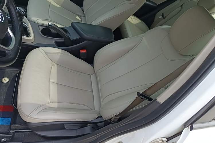 Used Buick GT 2018 15T Manual Elite Version China V Standard Left Front Seat