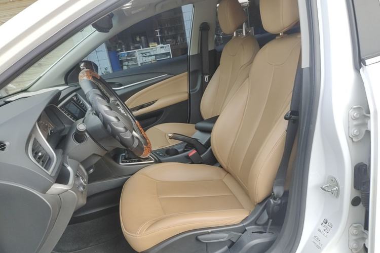 Used Buick GT 2018 18T Automatic Flagship Model Left Front Seat