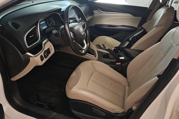 Used Buick GT 2018 15T Dual-Clutch Elite Model China V Standard Left Front Seat