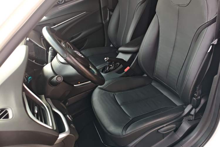 Used Buick GT 2018 18T Automatic Elite Model Left Front Seat