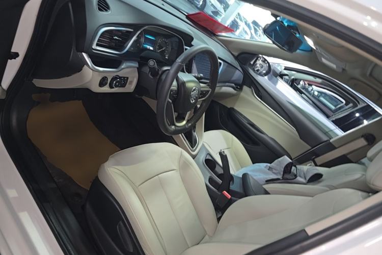 Used Buick GT 2018 15T Dual-Clutch Elite Model China V Standard Left Front Seat