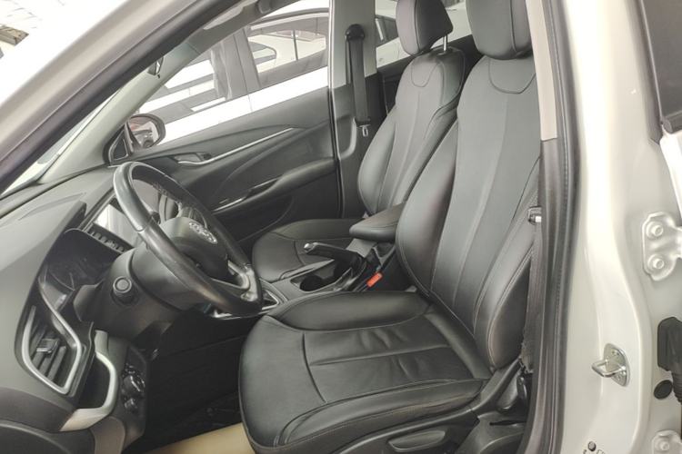 Used Buick GT 2018 18T Automatic Elite Model Left Front Seat