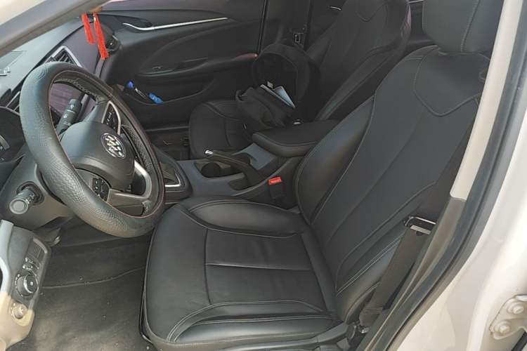 Used Buick GT 2018 18T Automatic Elite Model Left Front Seat