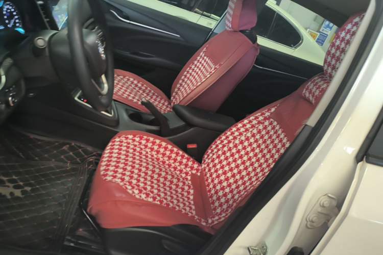 Used Buick GT 2018 18T Automatic Elite Model Left Front Seat