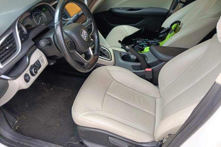 Used Buick GT 2018 15T Dual-Clutch Elite Model China V Standard Left Front Seat