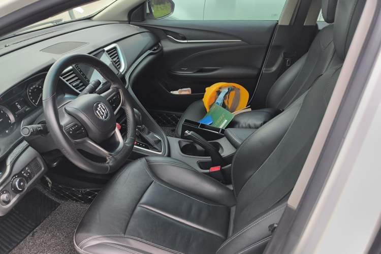 Used Buick GT 2018 18T Automatic Elite Model Left Front Seat