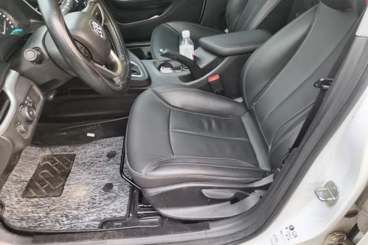 Used Buick GT 2018 18T Automatic Elite Model Left Front Seat