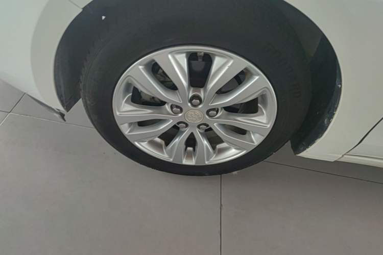 Used Buick GT 2018 15T Dual-Clutch Elite Model China V Standard Left Front Wheel Hub