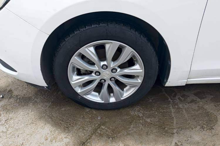 Used Buick GT 2018 15T Dual-Clutch Elite Model China V Standard Left Front Wheel Hub