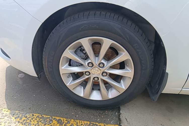 Used Buick GT 2018 15T Manual Entry-Level Version China V Standard Left Front Wheel Hub