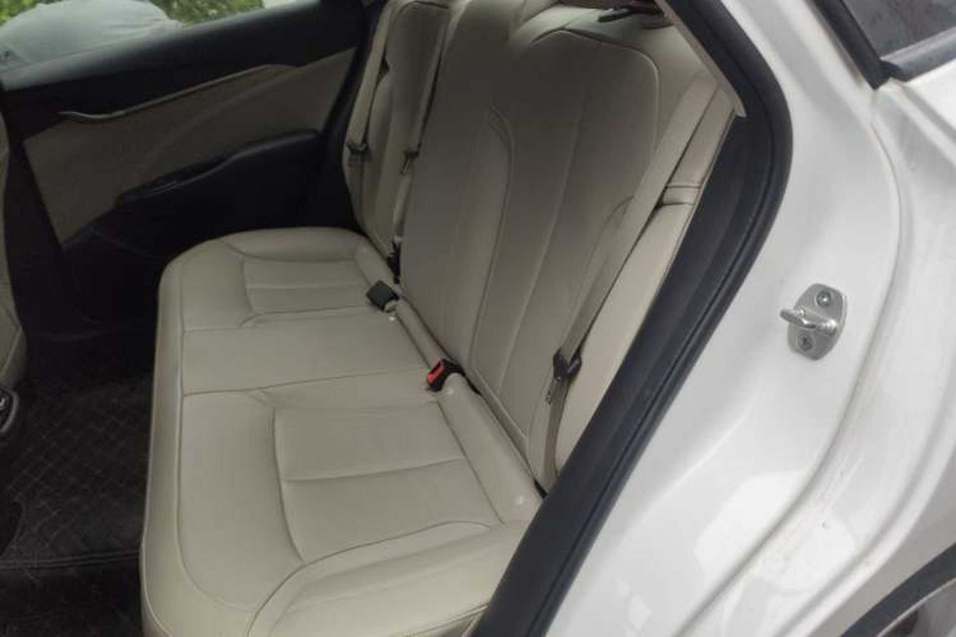 Used Buick GT 2018 15T Dual-Clutch Elite Model China V Standard Left Rear Seat