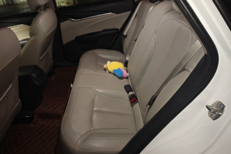 Used Buick GT 2018 15T Dual-Clutch Elite Model China V Standard Left Rear Seat