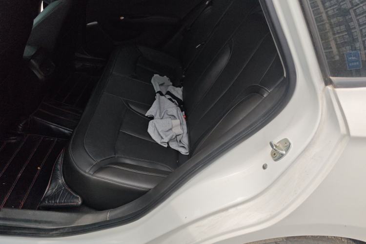 Used Buick GT 2018 18T Automatic Elite Model Left Rear Seat